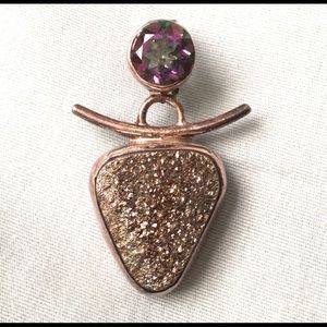 NWOT Taurus Druzy & Mystic Topaz Pendant